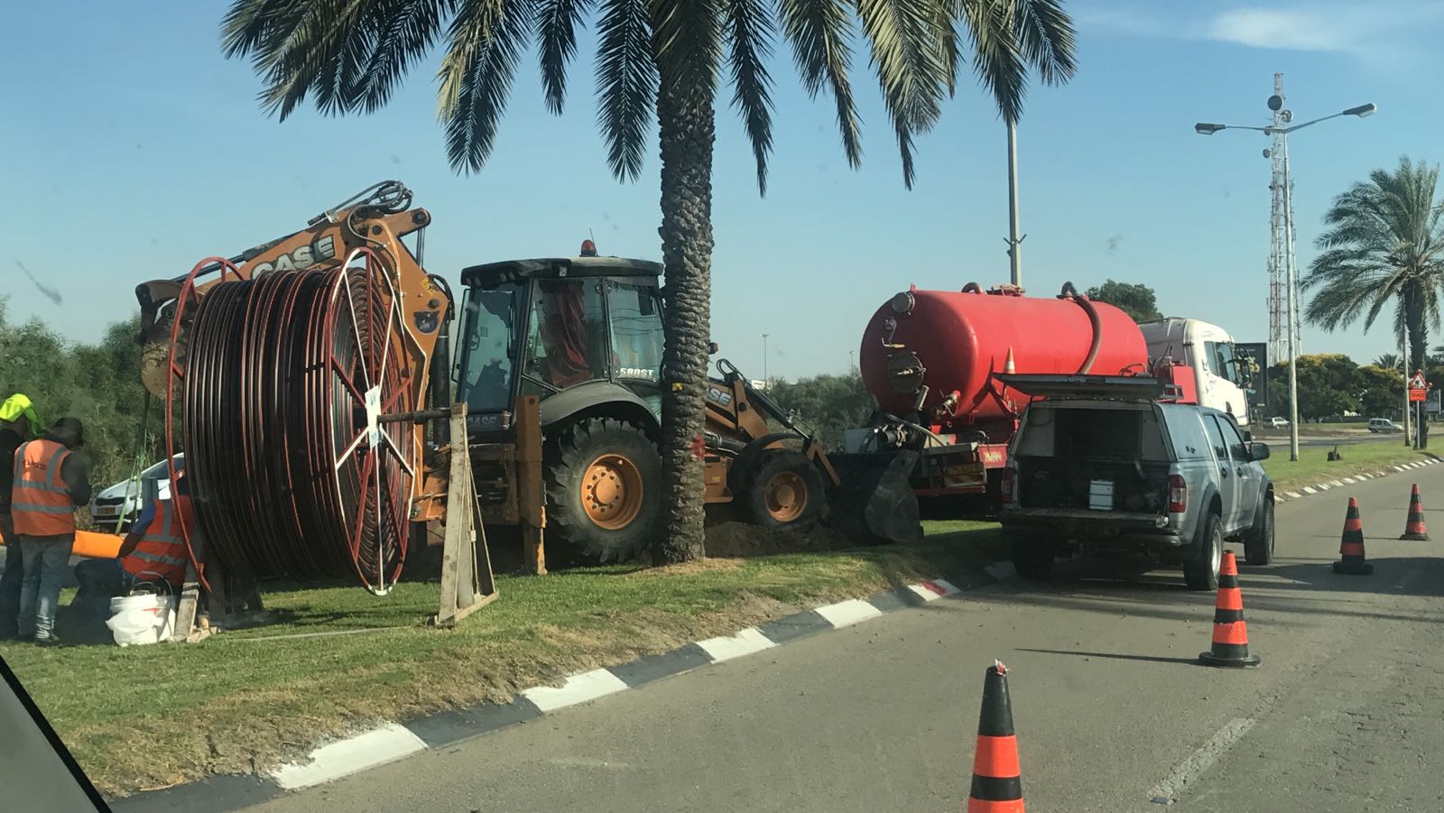 עבודות במרכז הכביש