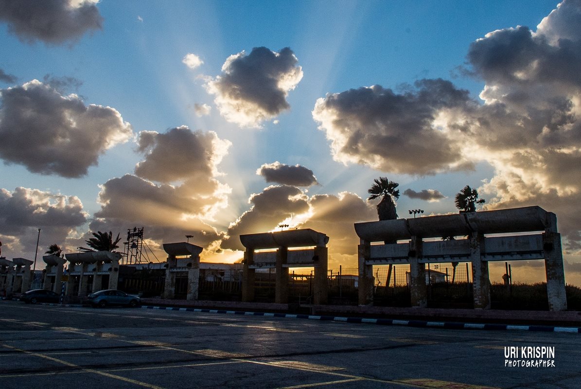 קצת לפני השקיעה....צילום אורי קריספין