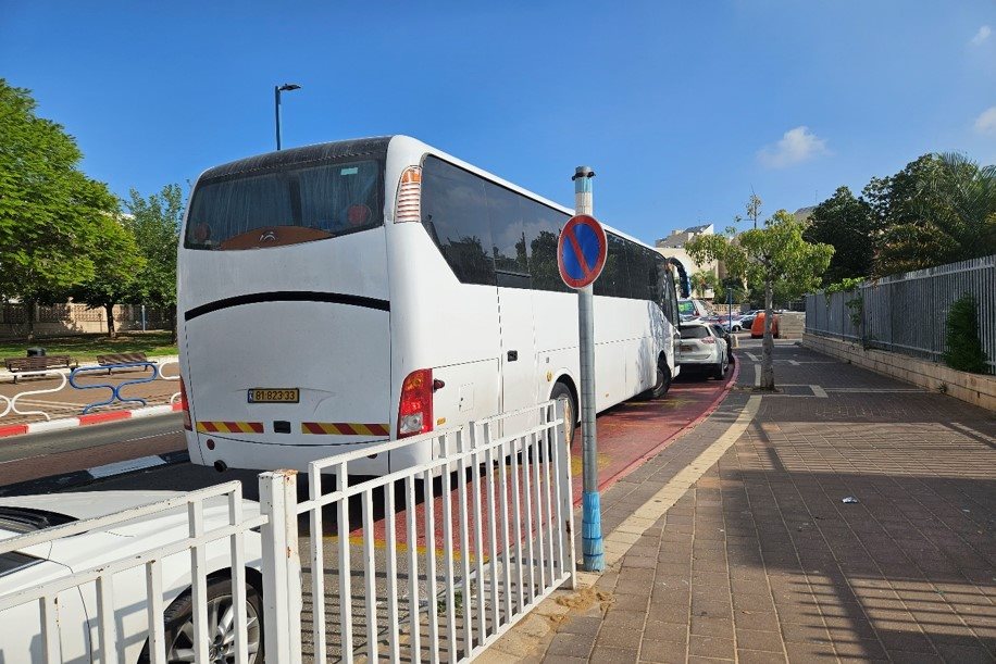 אוטובוס של חברת הסעות